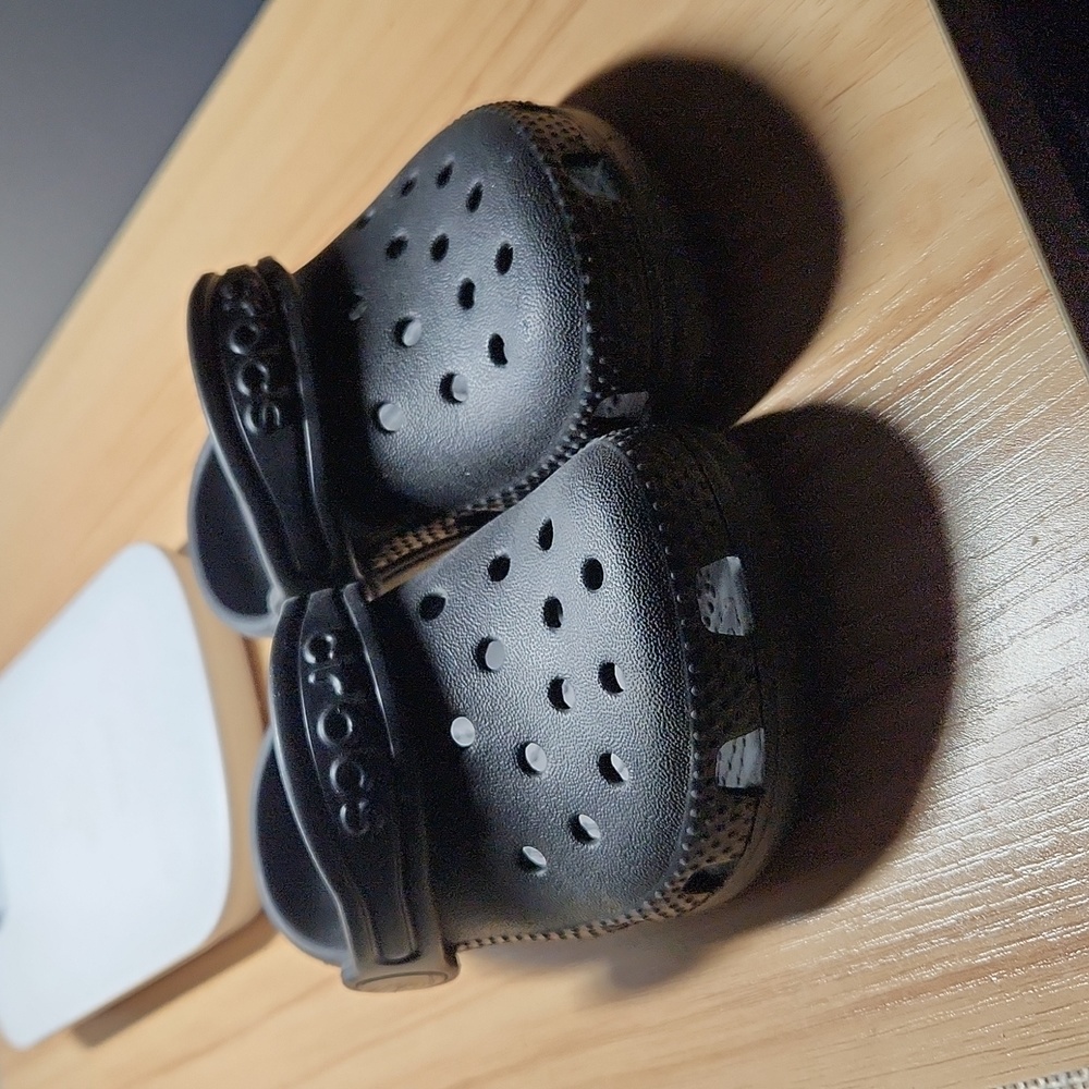 Toddler Black Crocs Size 6